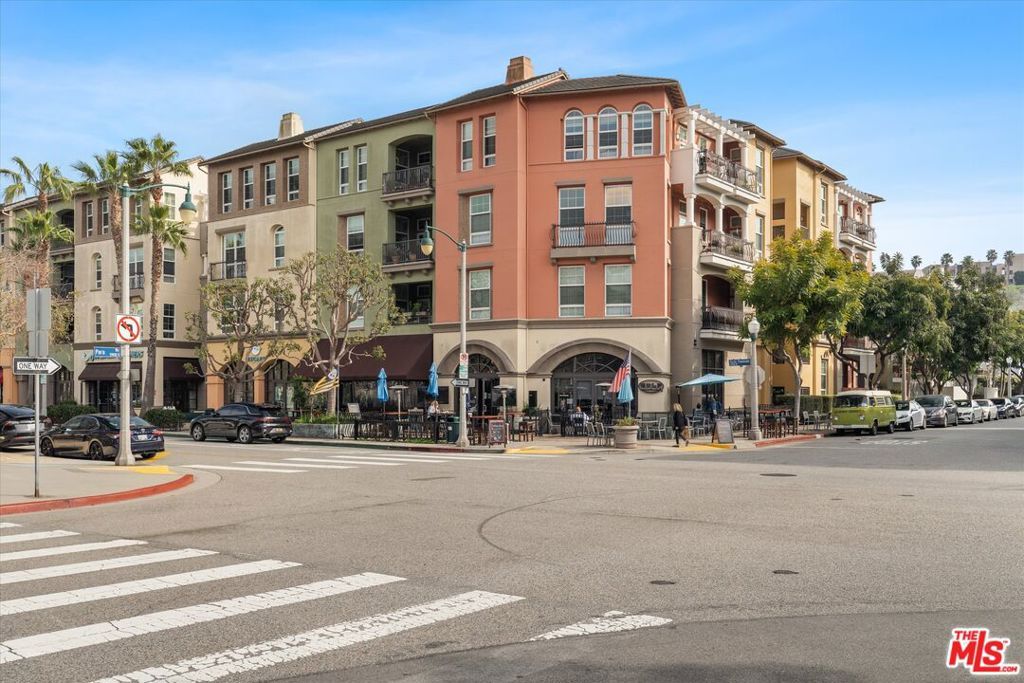 13020 Pacific 105, Playa Vista, CA 90094