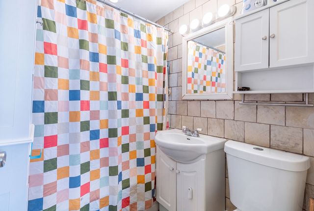 919 S Highland Avenue, Oak Park, IL 60304