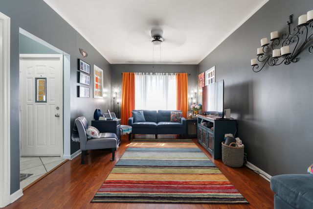 919 S Highland Avenue, Oak Park, IL 60304