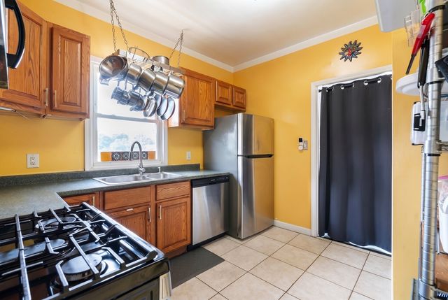 919 S Highland Avenue, Oak Park, IL 60304