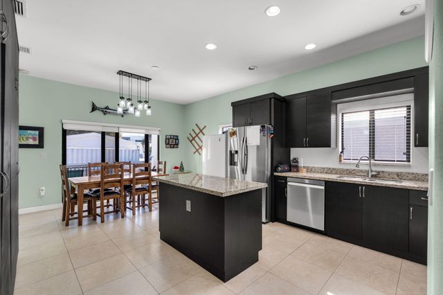 432 4Th Road, Key Largo, FL 33037