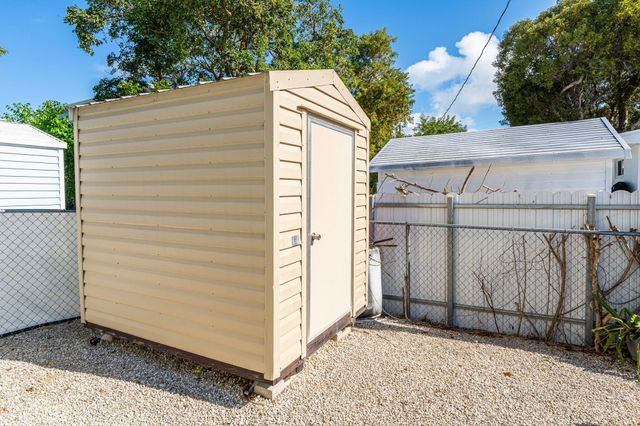 432 4Th Road, Key Largo, FL 33037