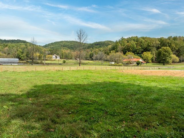 2673 Tails Creek Church Road, Ellijay, GA 30540