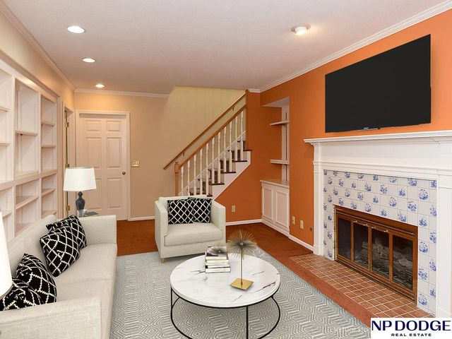 1032 S 112th Plaza, Omaha, NE 68154