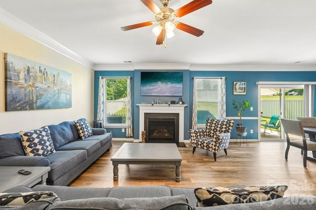 204 Kingston Drive, Mount Holly, NC 28120