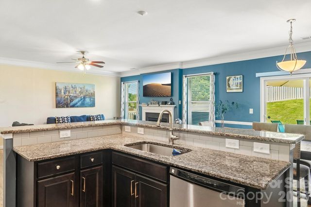 204 Kingston Drive, Mount Holly, NC 28120