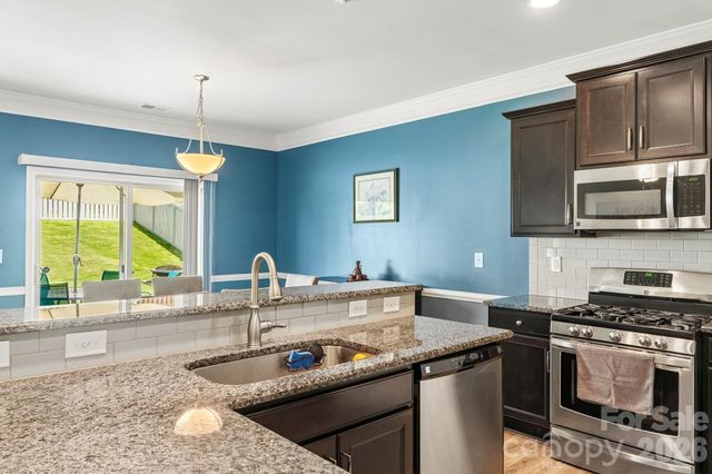204 Kingston Drive, Mount Holly, NC 28120