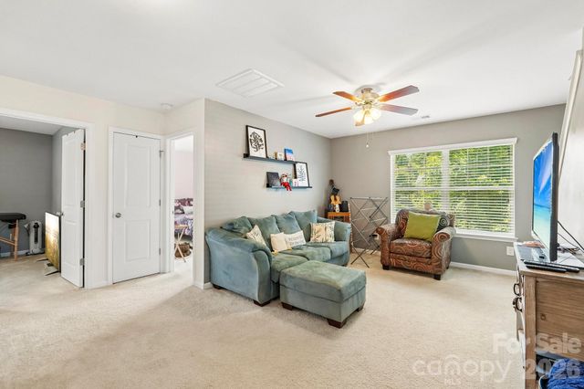 204 Kingston Drive, Mount Holly, NC 28120