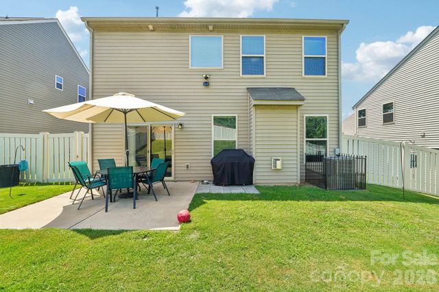 204 Kingston Drive, Mount Holly, NC 28120