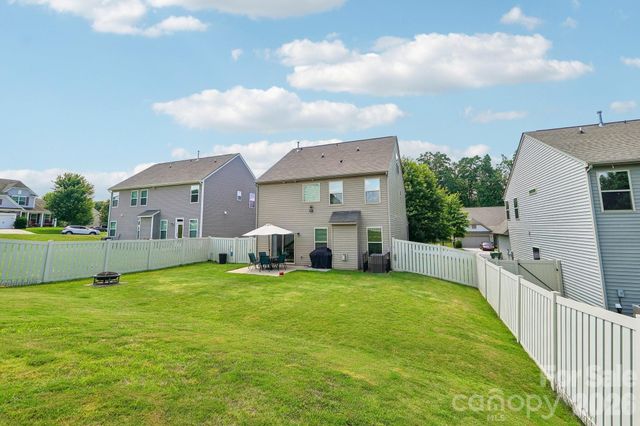 204 Kingston Drive, Mount Holly, NC 28120