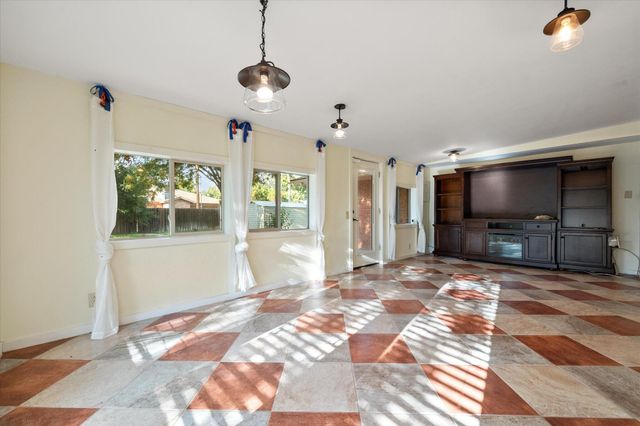 4502 20th Street, Lubbock, TX 79407