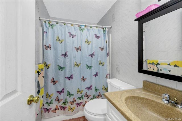 2066 Cicero Avenue, Bronx, NY 10473