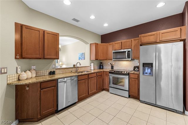 3343 Dandolo CIR, Cape Coral, FL 33909