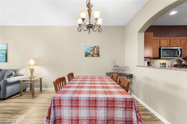 3343 Dandolo CIR, Cape Coral, FL 33909