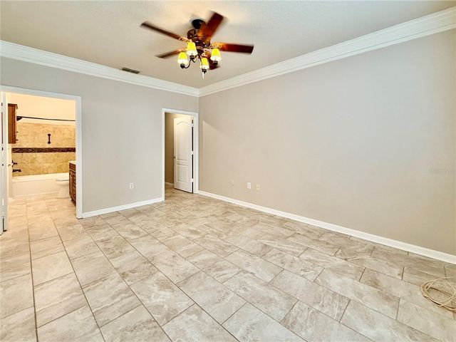 18013 VILLA CREEK DRIVE, Tampa, FL 33647