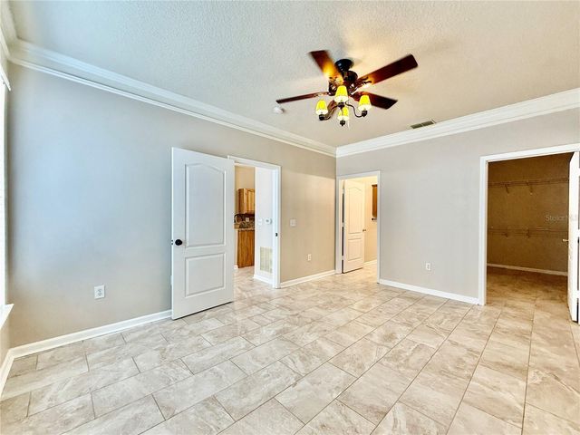 18013 VILLA CREEK DRIVE, Tampa, FL 33647