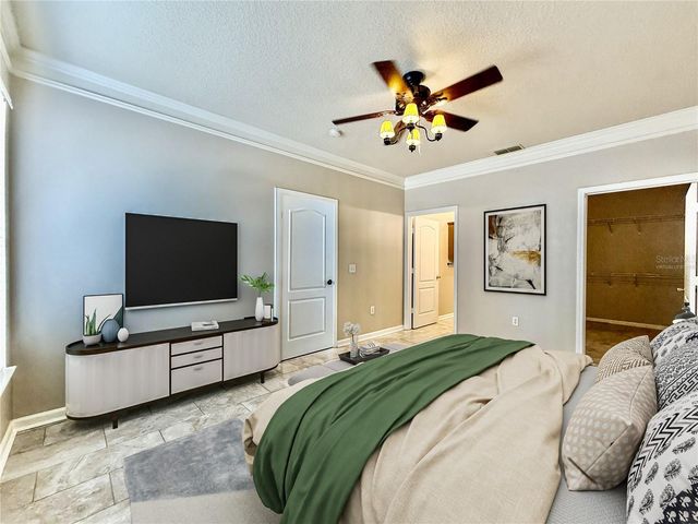 18013 VILLA CREEK DRIVE, Tampa, FL 33647