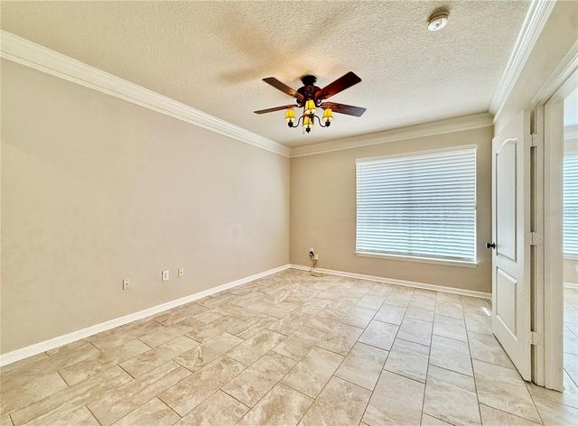 18013 VILLA CREEK DRIVE, Tampa, FL 33647