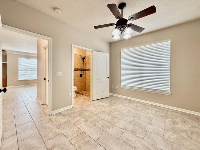 18013 VILLA CREEK DRIVE, Tampa, FL 33647