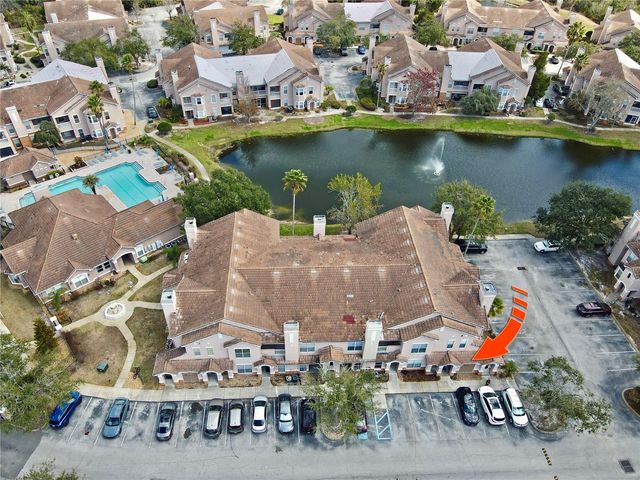 18013 VILLA CREEK DRIVE, Tampa, FL 33647