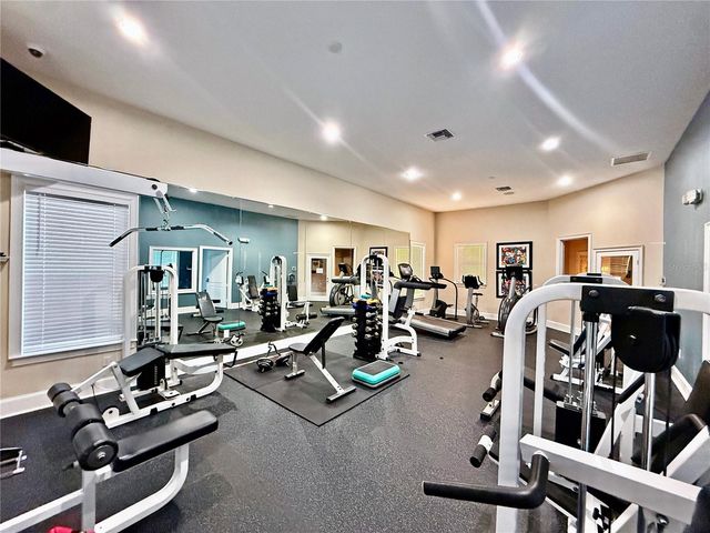 18013 VILLA CREEK DRIVE, Tampa, FL 33647