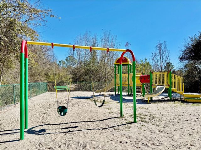 18013 VILLA CREEK DRIVE, Tampa, FL 33647