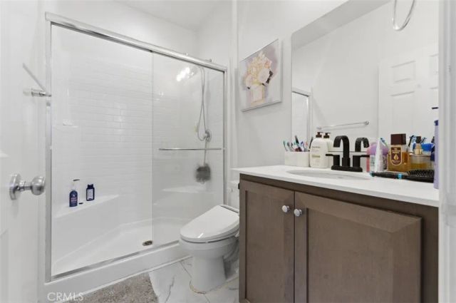 17019 Red tail, Fontana, CA 92336