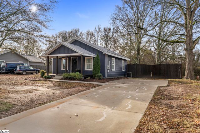 53 Main Street, Pelzer, SC 29669