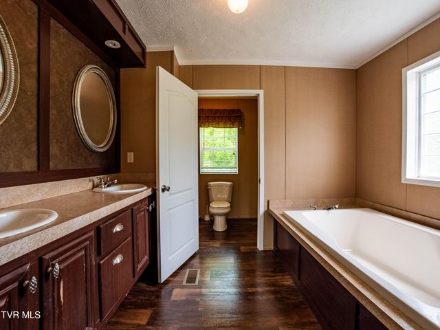 3710 Goshen Valley Road, Rogersville, TN 37857