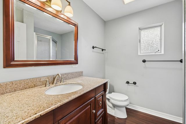 9619 Kedvale Avenue 301, Oak Lawn, IL 60453