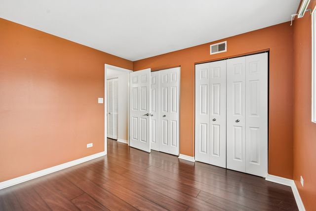 9619 Kedvale Avenue 301, Oak Lawn, IL 60453