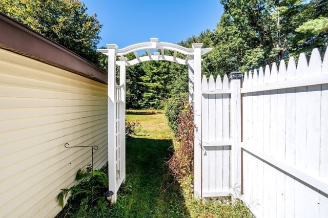 419 Harvard Ave, Athol, MA 01331
