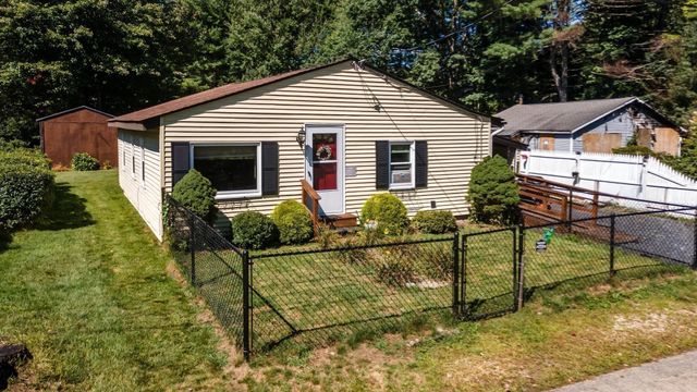 419 Harvard Ave, Athol, MA 01331