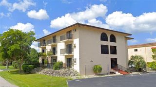 830 Wiggins Pass RD 8, Naples, FL 34110