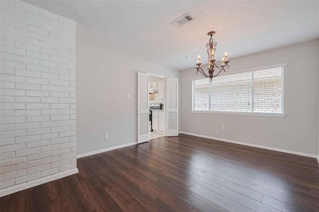 17114 Quail Glen Drive, Houston, TX 77489