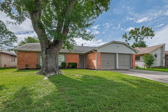17114 Quail Glen Drive, Houston, TX 77489