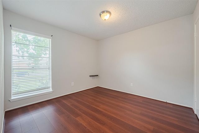 17114 Quail Glen Drive, Houston, TX 77489