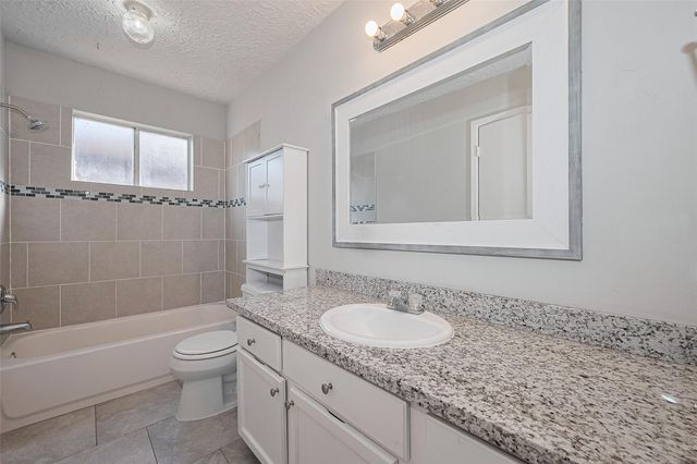 17114 Quail Glen Drive, Houston, TX 77489