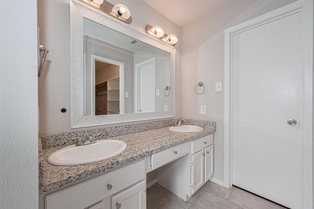 17114 Quail Glen Drive, Houston, TX 77489