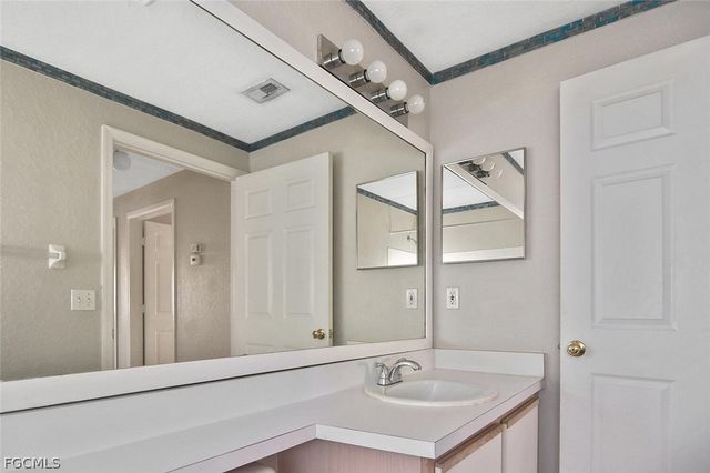 6400 Aragon WAY 108, Fort Myers, FL 33966