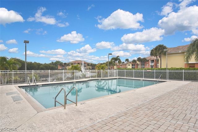 6400 Aragon WAY 108, Fort Myers, FL 33966
