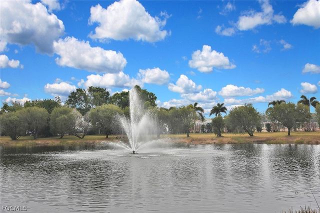 6400 Aragon WAY 108, Fort Myers, FL 33966