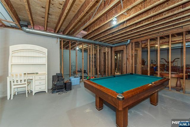 37 Thomas, Wayne, NJ 07470