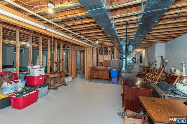 37 Thomas, Wayne, NJ 07470