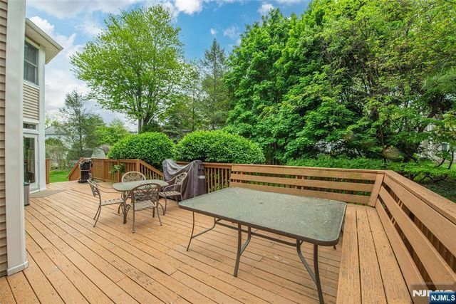 37 Thomas, Wayne, NJ 07470
