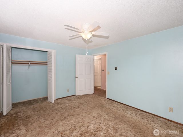 9314 44th Drive NE, Marysville, WA 98270