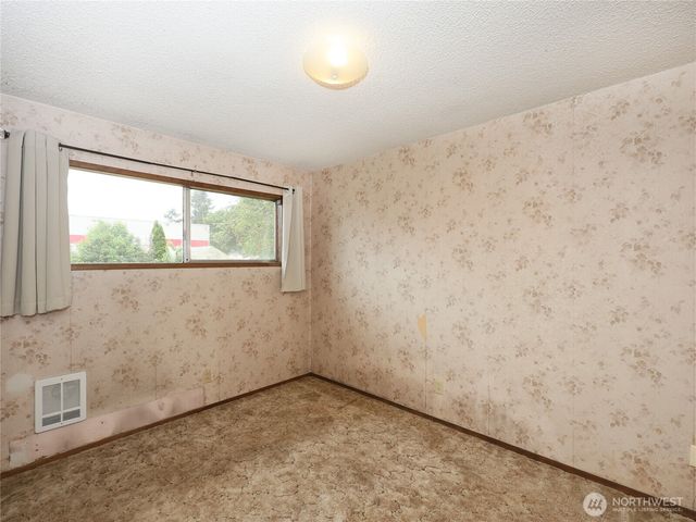 9314 44th Drive NE, Marysville, WA 98270