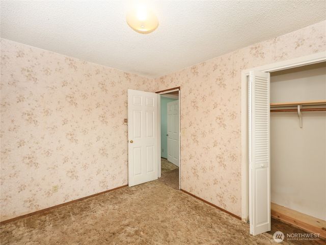 9314 44th Drive NE, Marysville, WA 98270