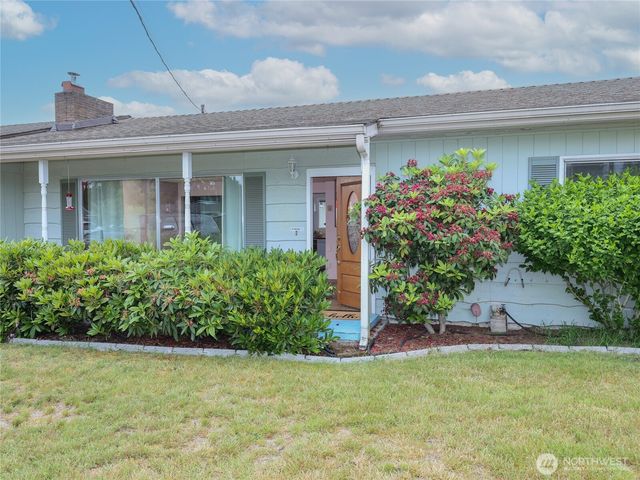 9314 44th Drive NE, Marysville, WA 98270