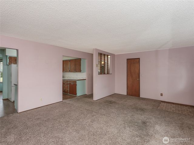 9314 44th Drive NE, Marysville, WA 98270